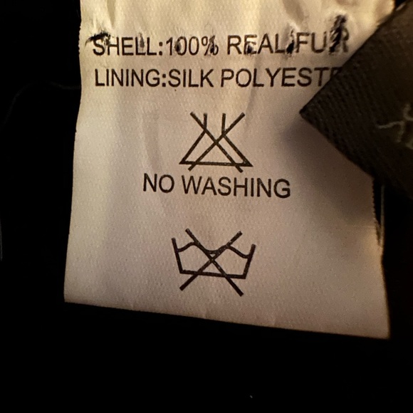 Authentic raccoon (red) and fox (black) fur puffer/bomber coat - NWOT XL/XXL - Picture 8 of 8